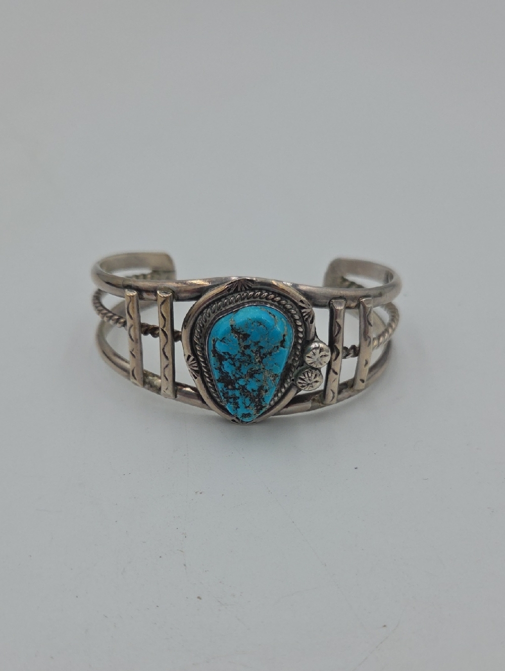 Sterling Silver Turquoise Teardrop Cuff Bracelet - Blue